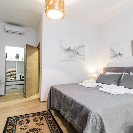 Polai Center Apartments エクステリア 写真