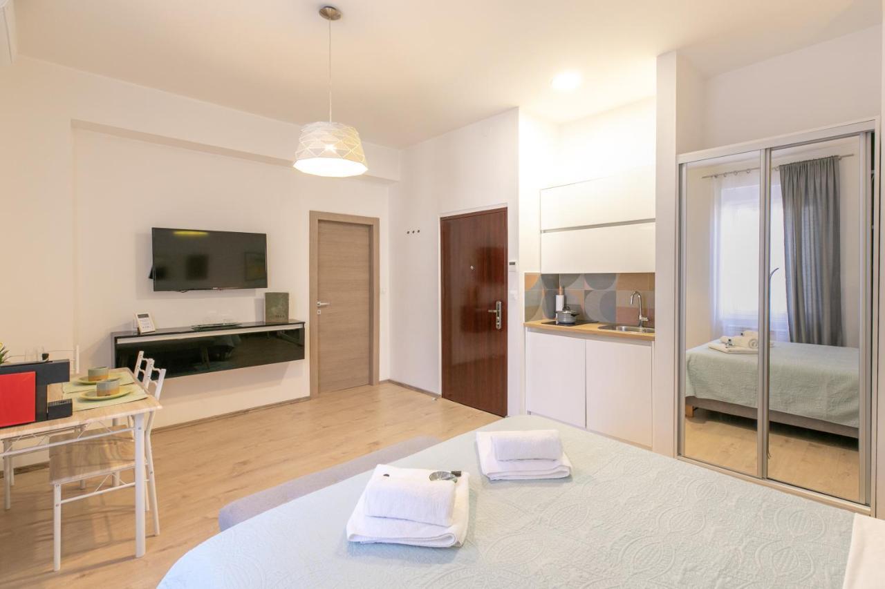 Polai Center Apartments エクステリア 写真