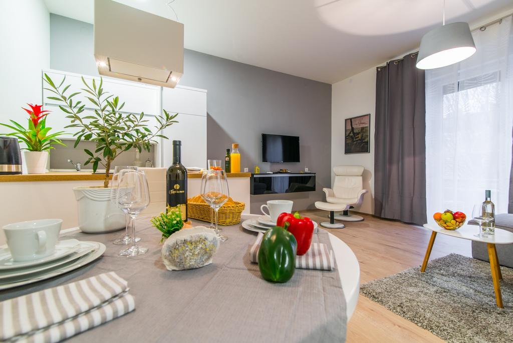 Polai Center Apartments エクステリア 写真