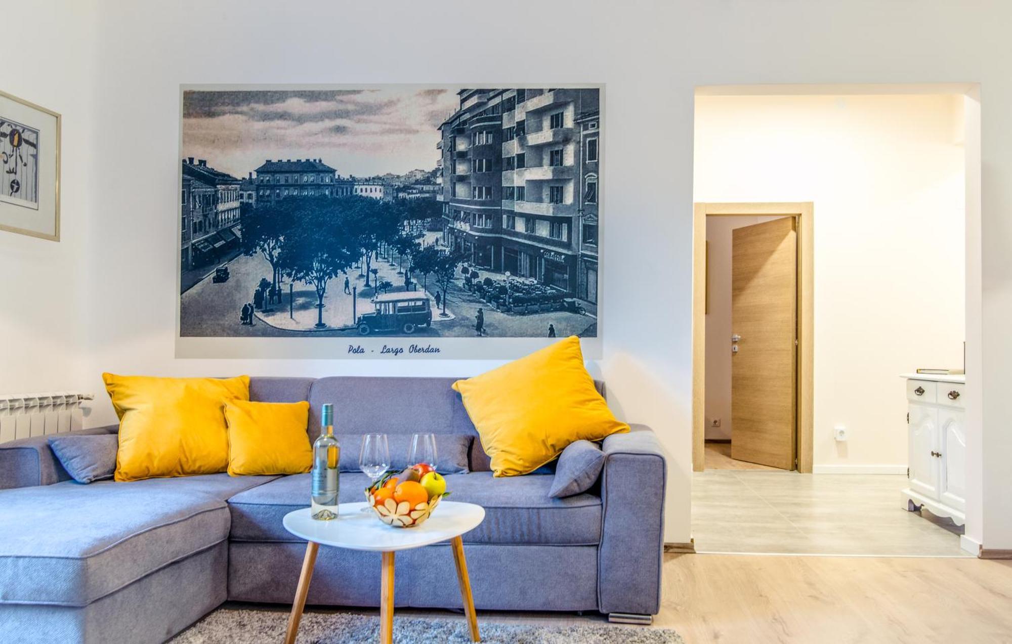 Polai Center Apartments エクステリア 写真