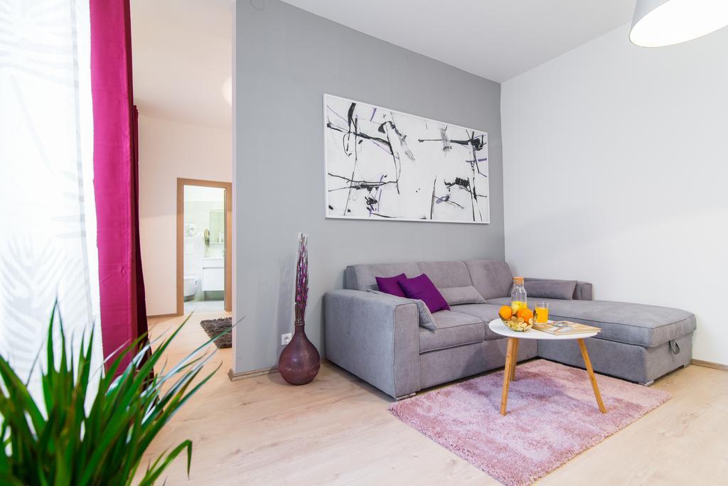 Polai Center Apartments エクステリア 写真